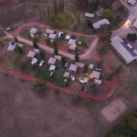 Hilltop Resort Swan Hill Exterior foto